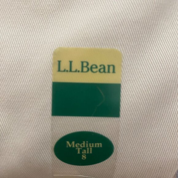 (2) L.L. Bean Classic Fit & Favorite Fit khaki pants size 8 M/T light & dark - Picture 4 of 6